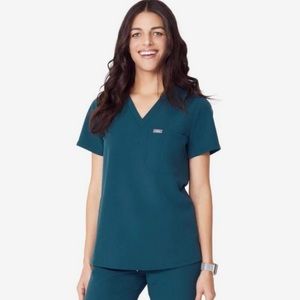 Figs Catarina Scrub Top in Caribbean - XXS